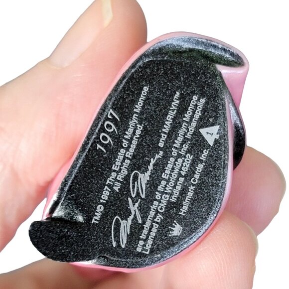 Hallmark Marilyn Monroe 1997 Vintage Keepsake Ornament Pink Gown Christmas Tree - Picture 13 of 13